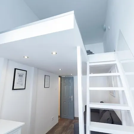 Parkside 2 Bedroom Apartamento Budapeste