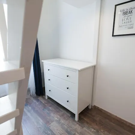 Parkside 2 Bedroom * בודפשט